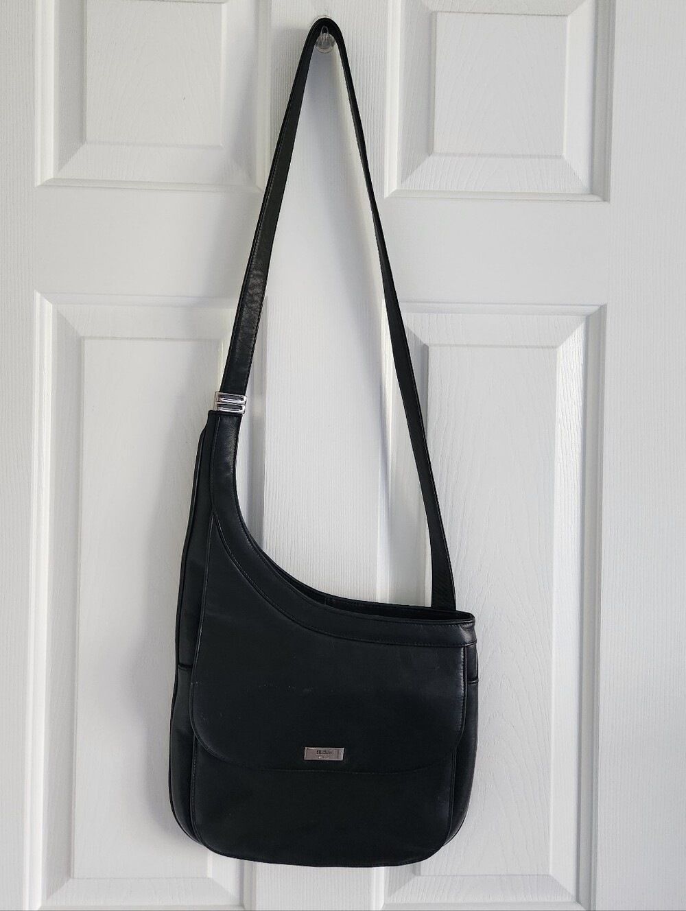 Bill Blass Classic Black Leather Crossbody Slim Sling Bag